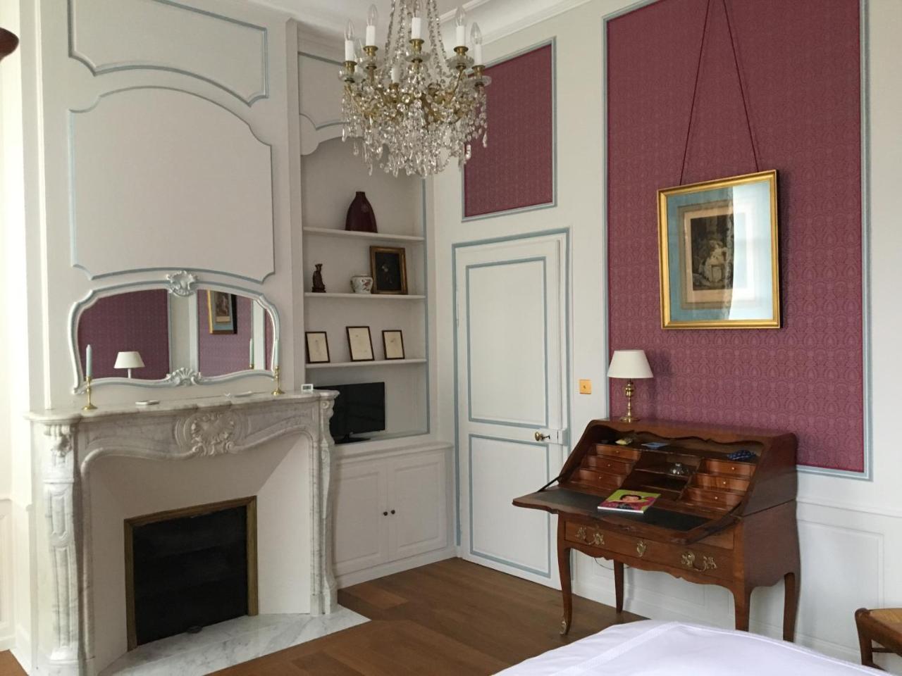 Entre Cour Et Jardin Bed and Breakfast Arras Eksteriør billede